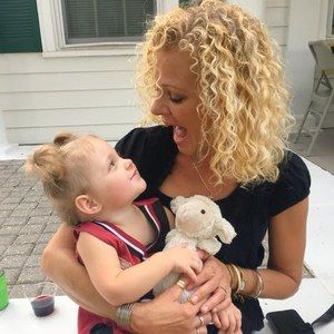 Meet your Posher, Mya